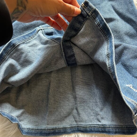 Levis Girls Size 6 Blue Dress Boho Farm Button Jean Chambray Distressed - Picture 6 of 11